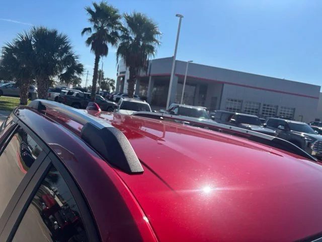 Used 2025 Red GMC Elevation image 7