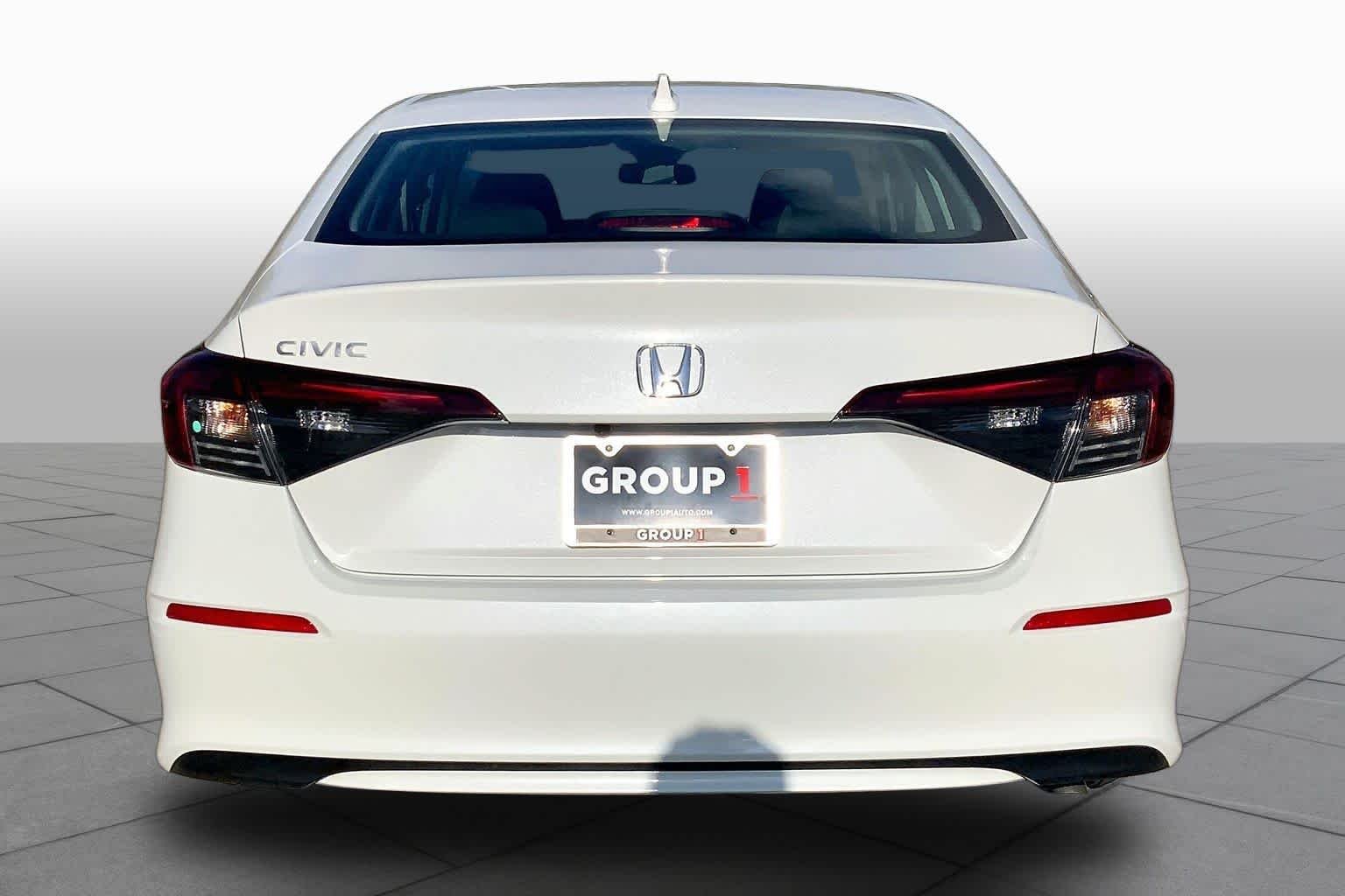 Used 2026 Platinum White Pearl Honda LX image 4