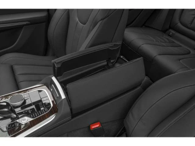Used 2019 Black Sapphire Metallic BMW xDrive40i image 17