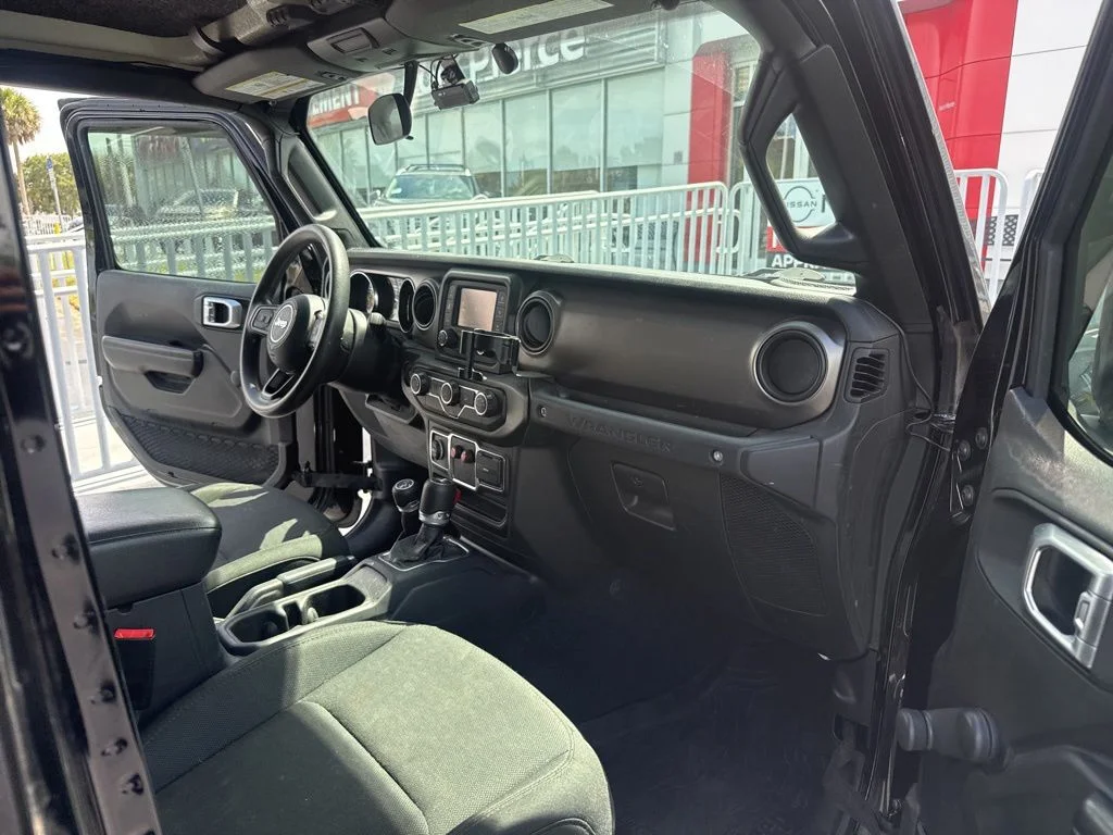 Used 2020 Black Clearcoat Jeep Unlimited Sport image 12