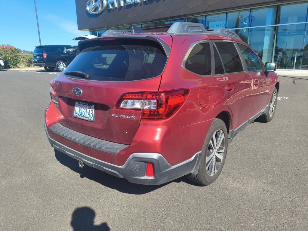 Used 2018  Subaru 2.5i image 6