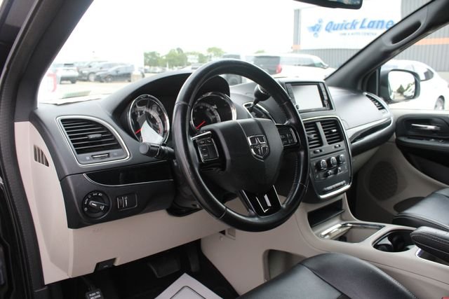 Used 2019 Dodge Grand Caravan SXT with VIN 2C4RDGCG8KR692028 for sale in Lafayette, IN
