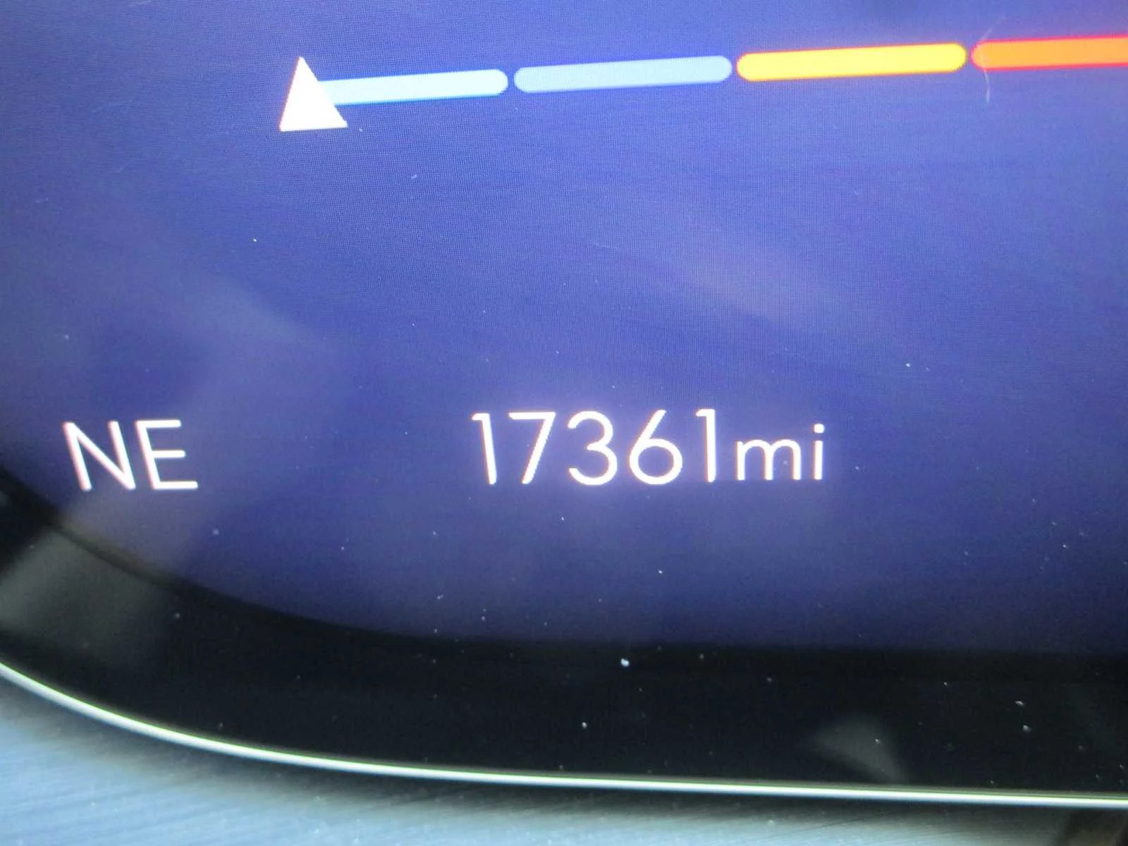 Certified Used 2025 Moonstone Gray Metallic Buick Avenir image 18