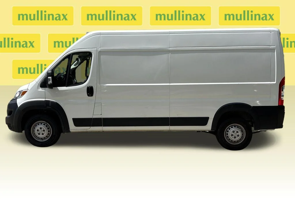 Used 2025 White Ram High Roof image 11
