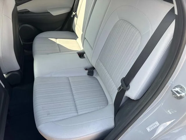 Used 2022 Silver Hyundai SEL image 15