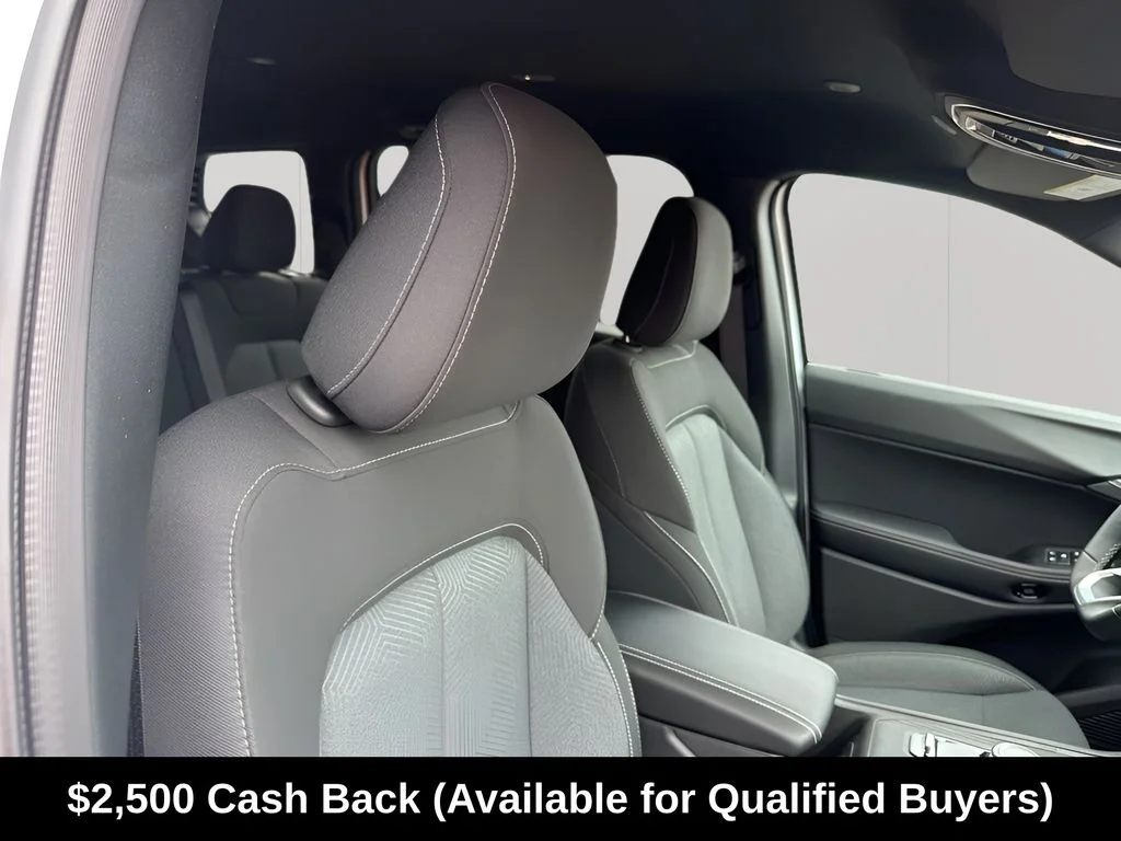 New 2026 Bright White Clear-Coat Exterior Paint Jeep Laredo image 16