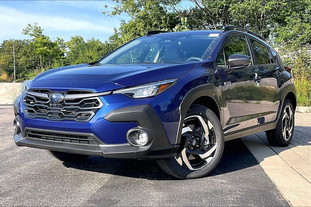 New 2026 SAPPHIRE BLUE PEARL Subaru Limited Hybrid image 2
