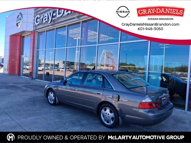 Used 2003  Toyota XLS image 1