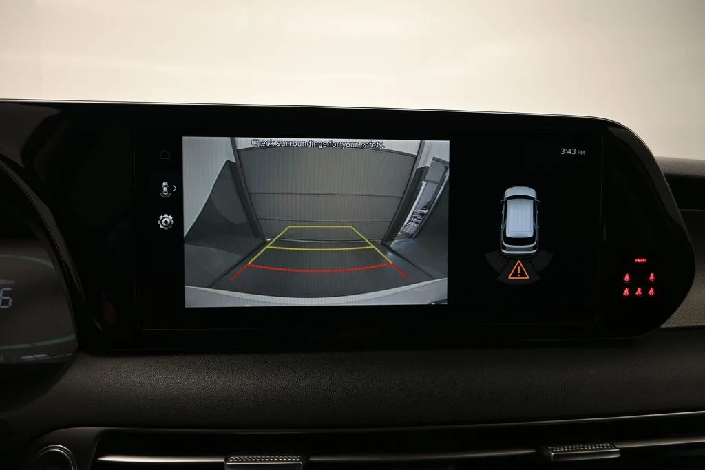 Certified Used 2024 Hyper White Hyundai XRT image 19