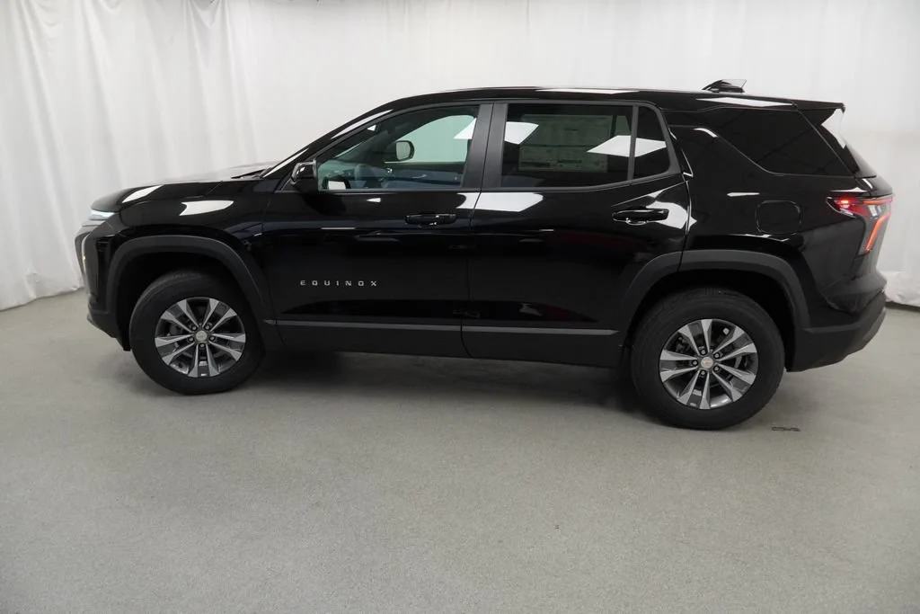 New 2026 Mosaic Black Metallic Chevrolet LT image 37