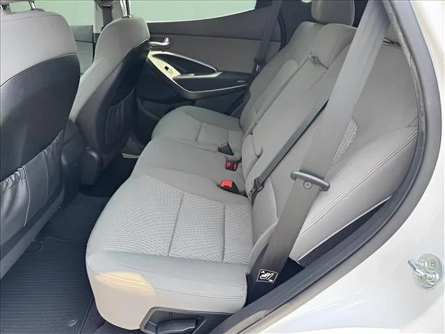 Used 2016 White Hyundai 2.4 Base image 10
