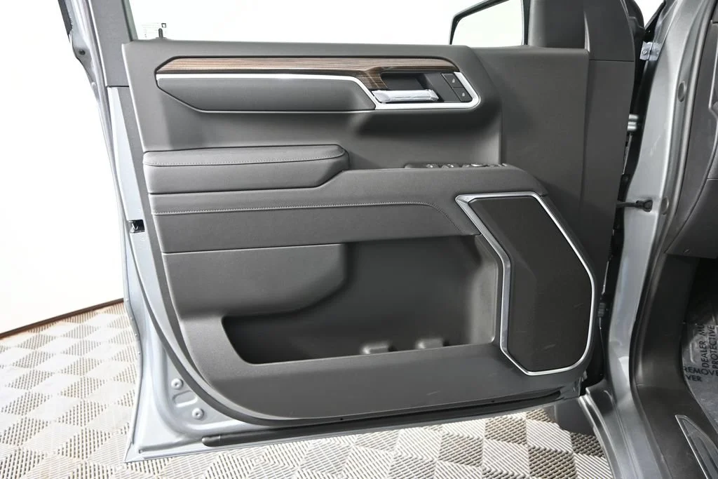 2026 Chevrolet Silverado 1500 LT - Photo 18