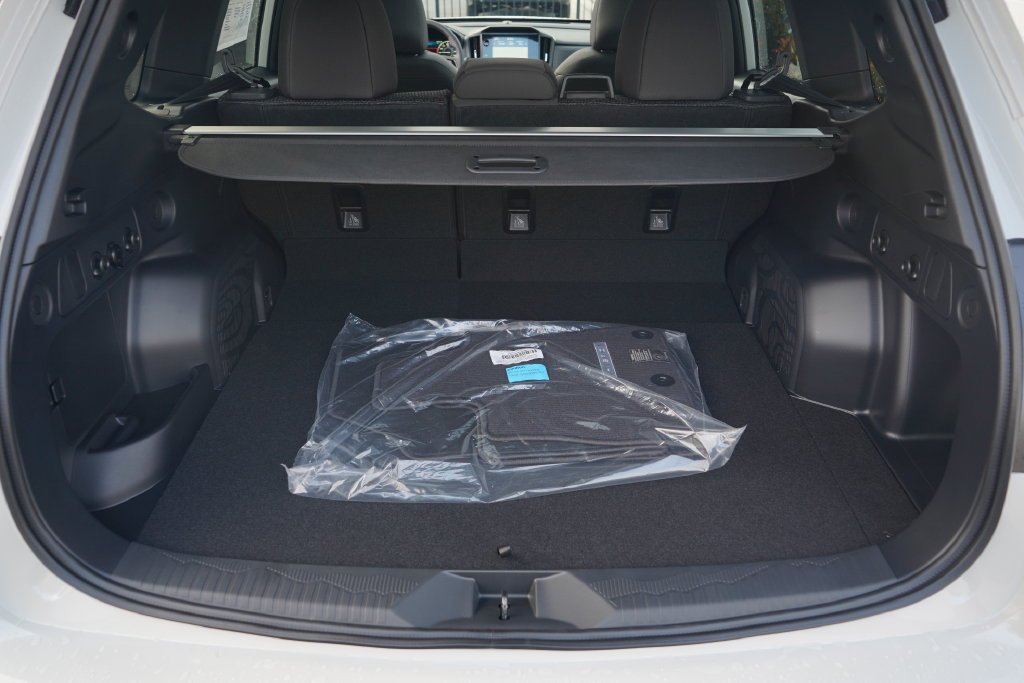 New 2026 CRYSTAL WHITE PEARL Subaru Premium Hybrid image 36