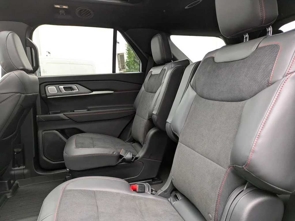 New 2026 Star White Metallic Tri-Coat Ford ST image 18