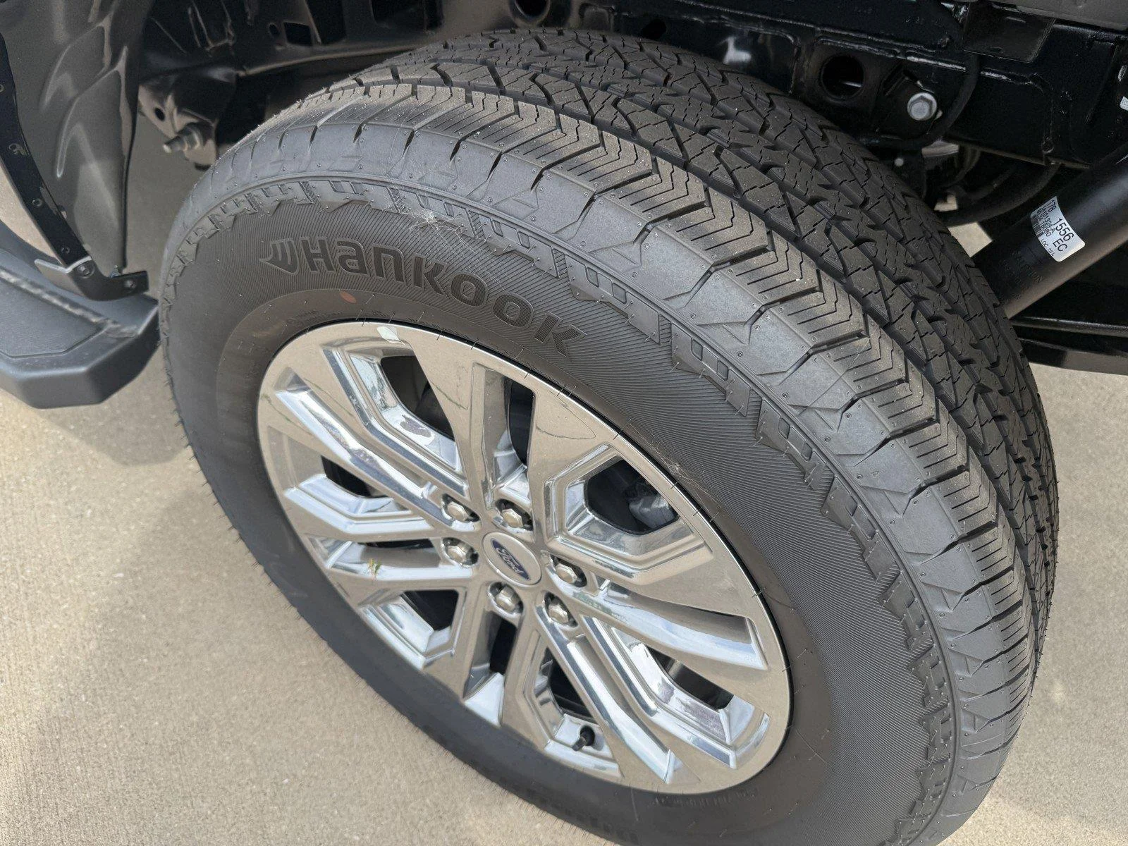 New 2026 Agate Black Metallic Ford Lariat® image 6