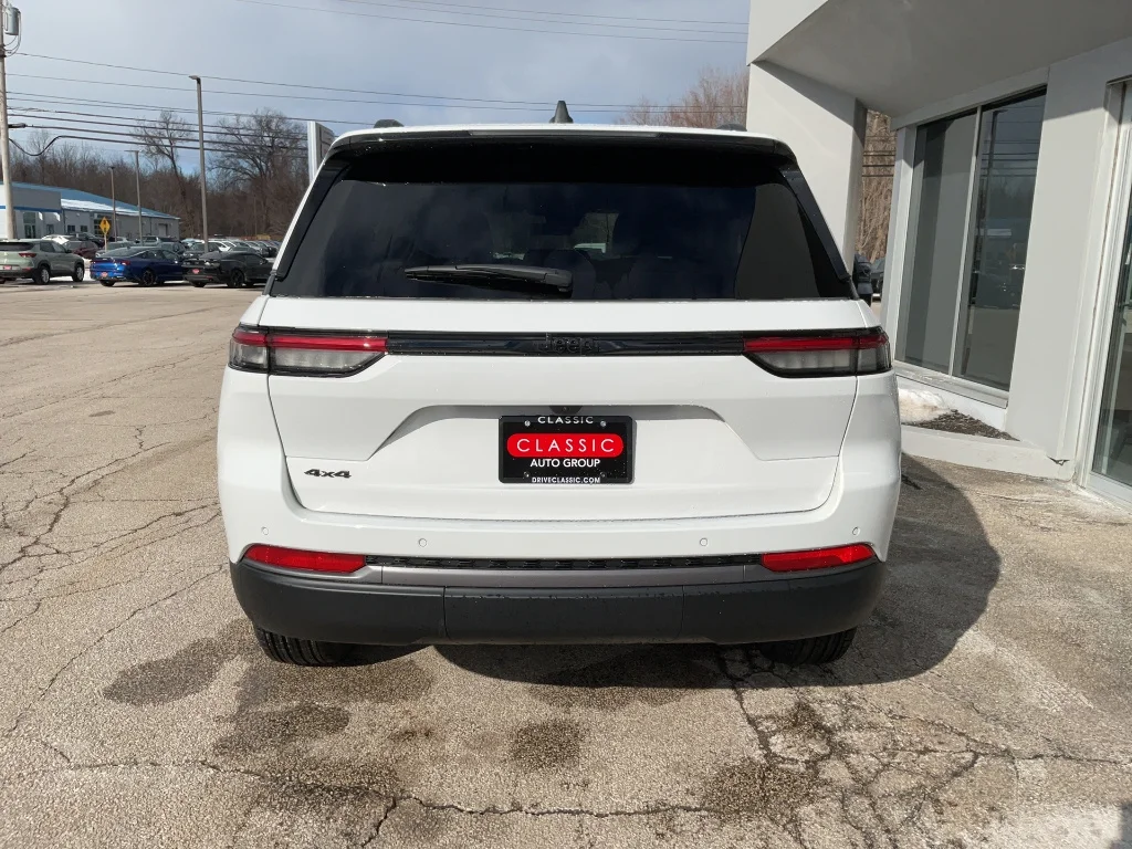 New 2026 Bright White Clearcoat Jeep Altitude 4x4 image 6
