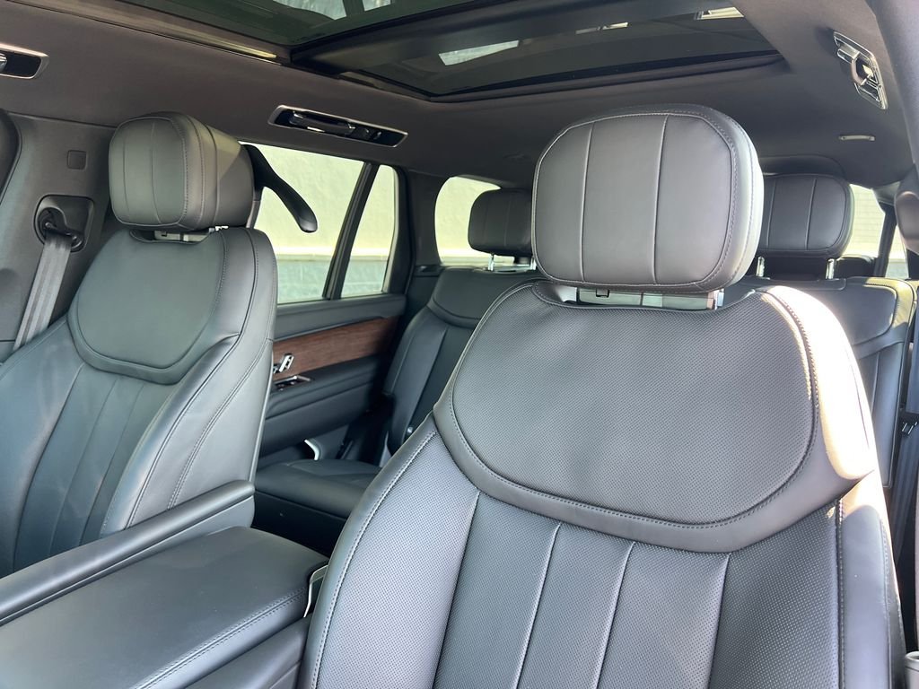 Used 2025 Gold Land Rover SE image 16