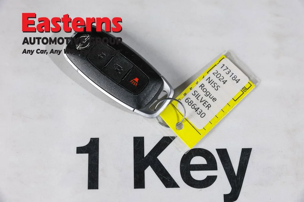 Used 2024 Silver Nissan S image 26