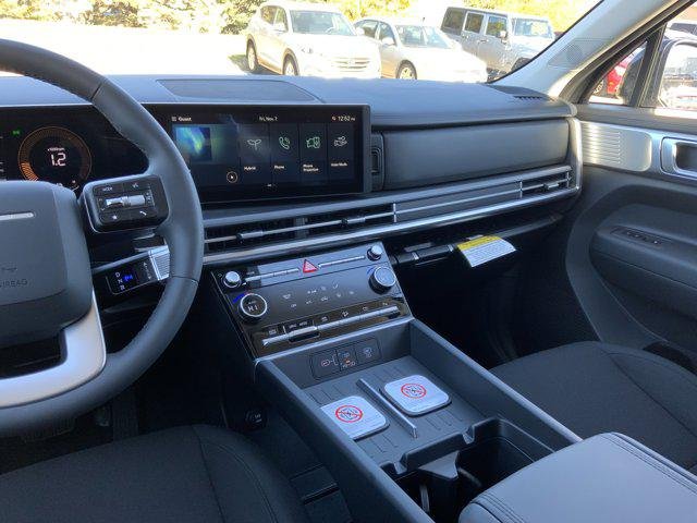 New 2026 Phantom Black Hyundai SE image 7