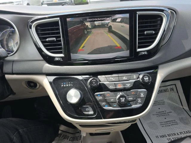 Used 2023 White Chrysler Touring L image 6