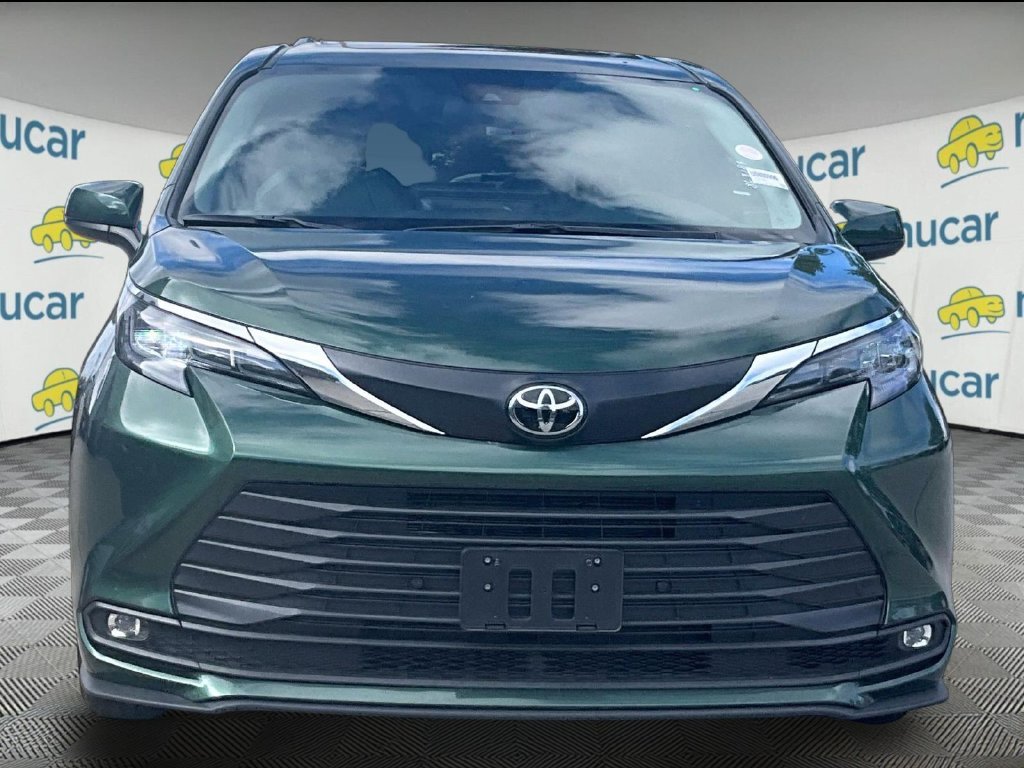 Used 2026  Toyota XLE image 2