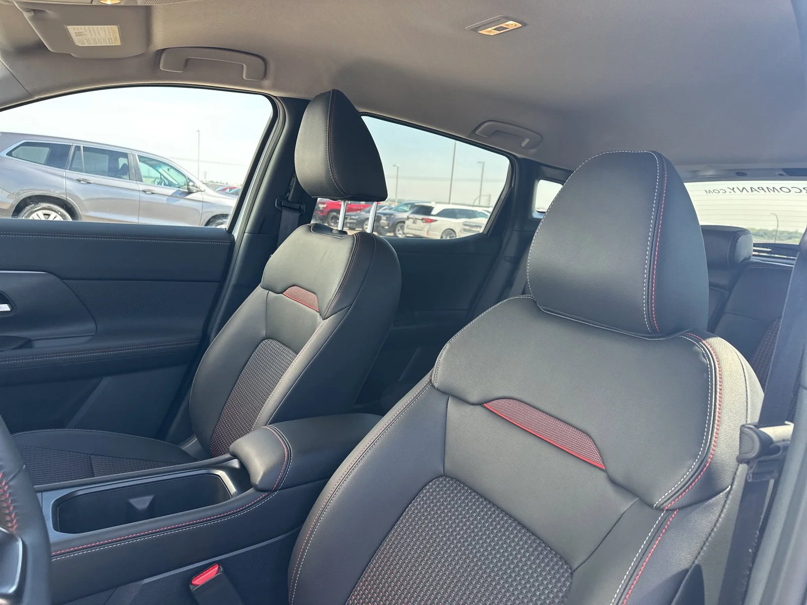 2026 Nissan KICKS SR AWD - Photo 12