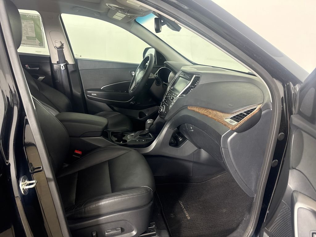 Used 2018 Black Hyundai SE Ultimate image 9