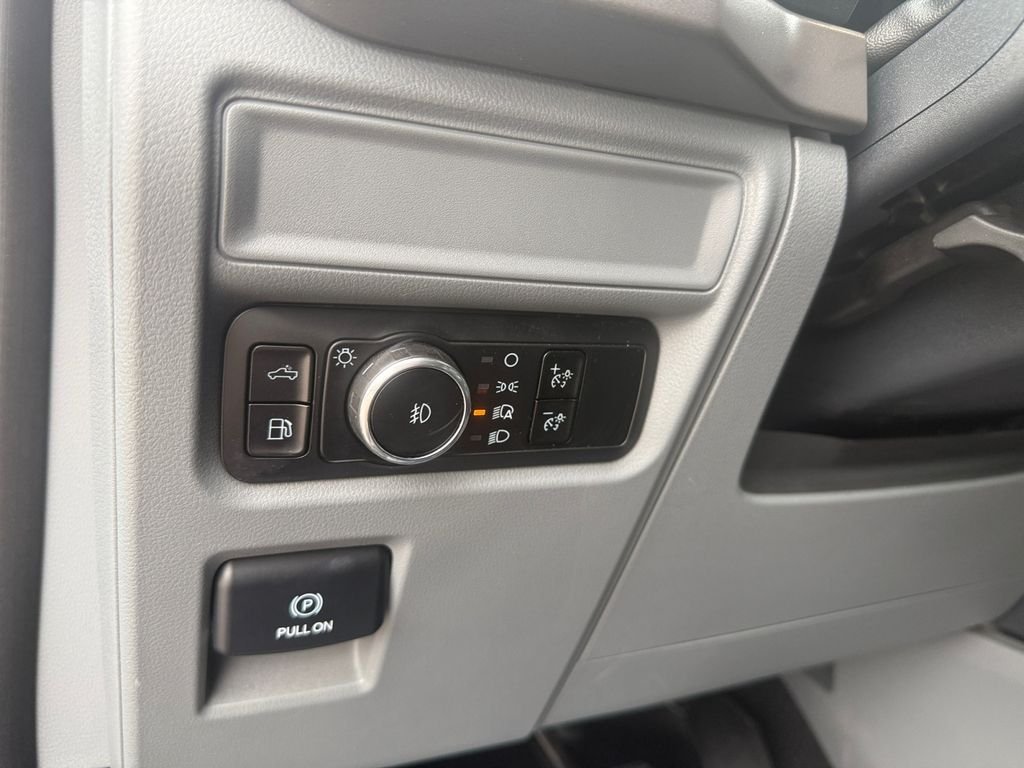 Used 2025 Black Ford XLT image 25
