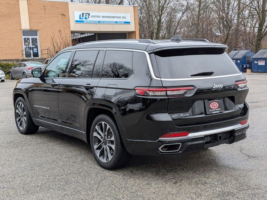 Used 2023 Black Jeep Overland image 10