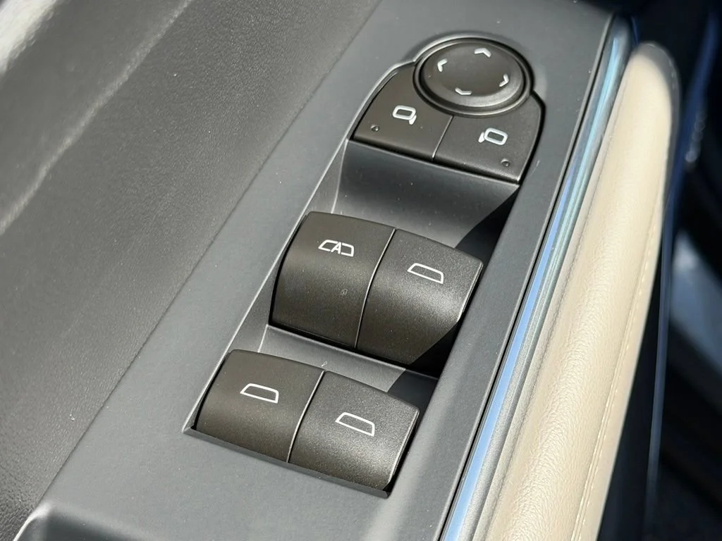 New 2026 Sterling Metallic GMC Elevation image 18