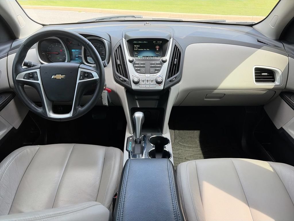 Used 2015 Silver Chevrolet LT image 9