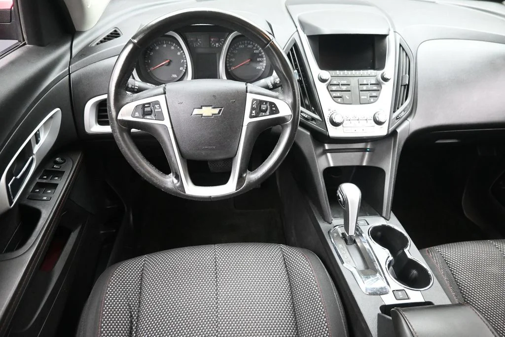 Used 2013 Red Chevrolet LT image 14