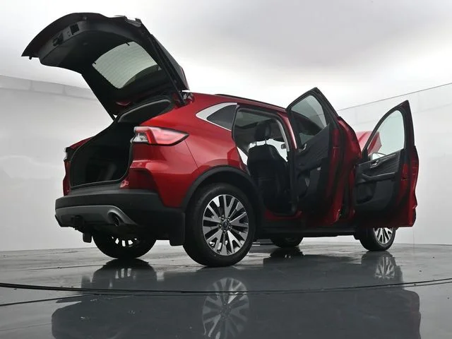 Used 2022 Red Ford Titanium image 40