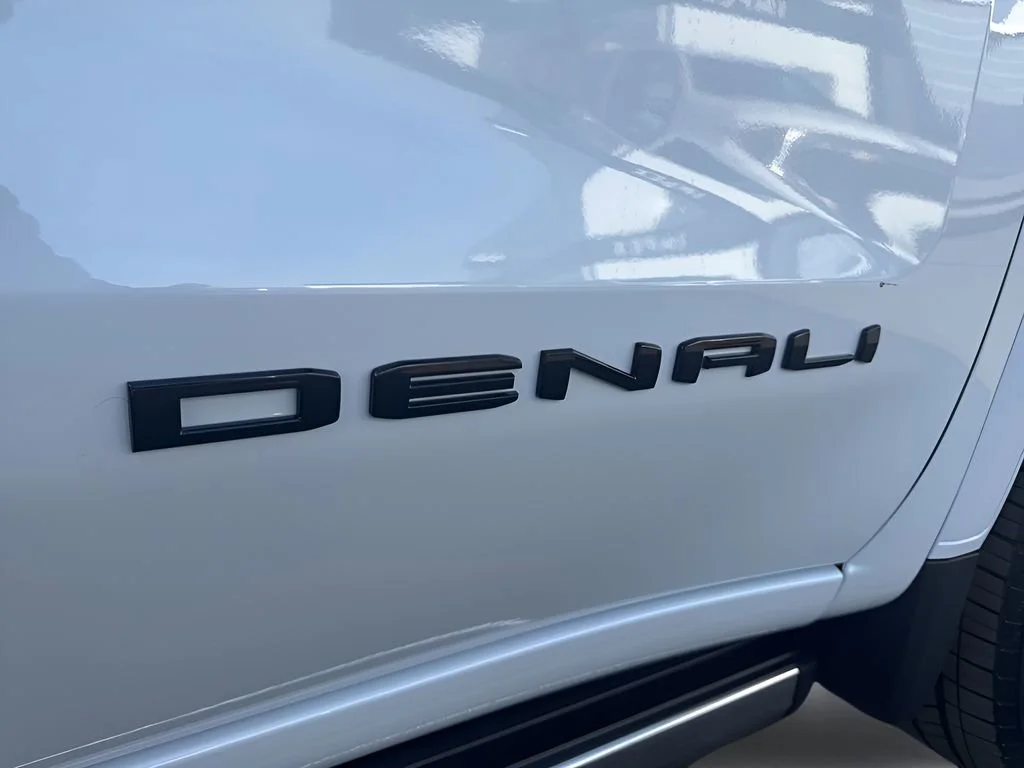New 2026 Glacier White Tricoat GMC Denali Ultimate image 47