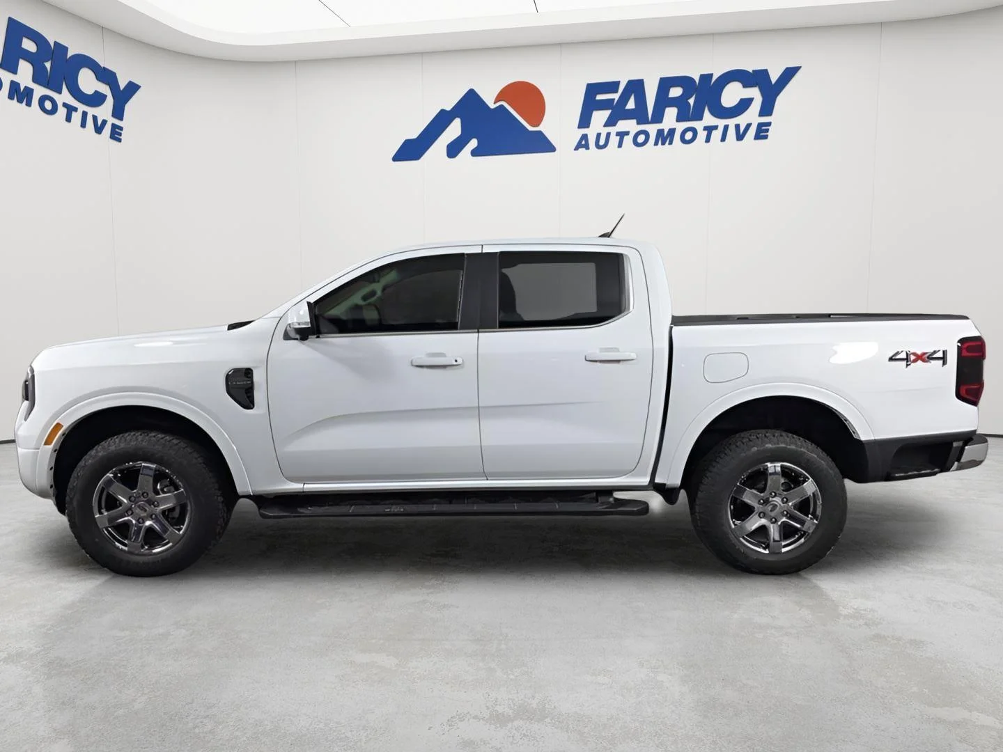 Used 2025 Oxford White Ford LARIAT image 2