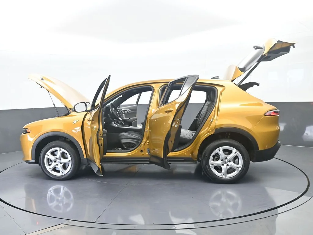 Used 2024 Acapulco Gold Dodge GT Plus image 77