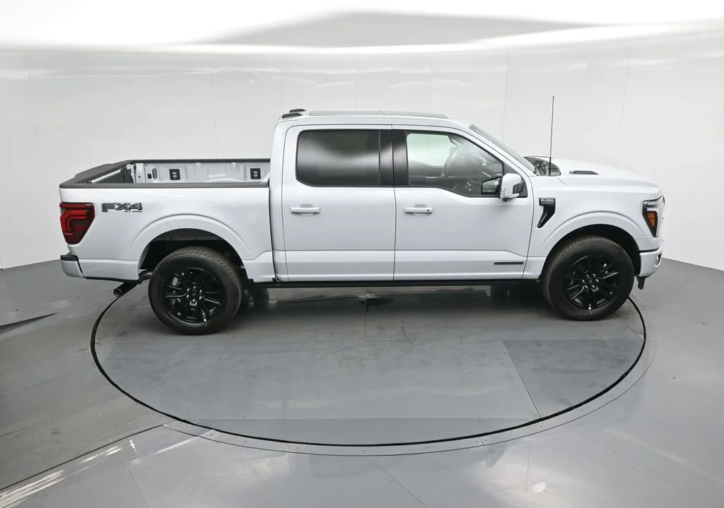 2025 Ford F-150 Platinum - Photo 42