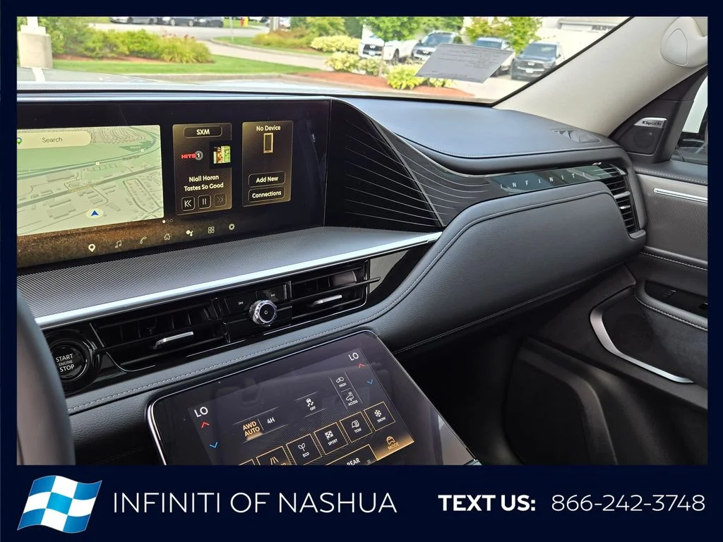 New 2027 RADIANT WHITE INFINITI Luxe 4WD image 30