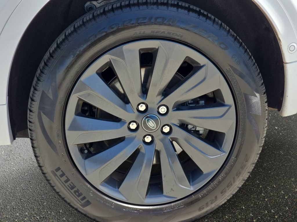 Certified Used 2025 White Land Rover S image 36