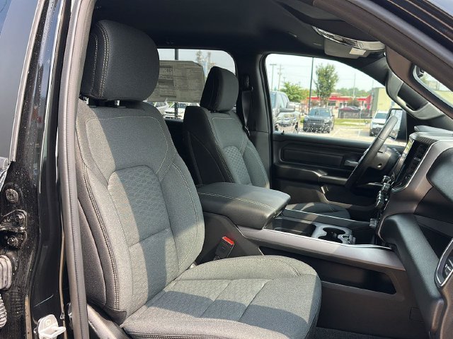 2026 RAM 1500 Express - Photo 30