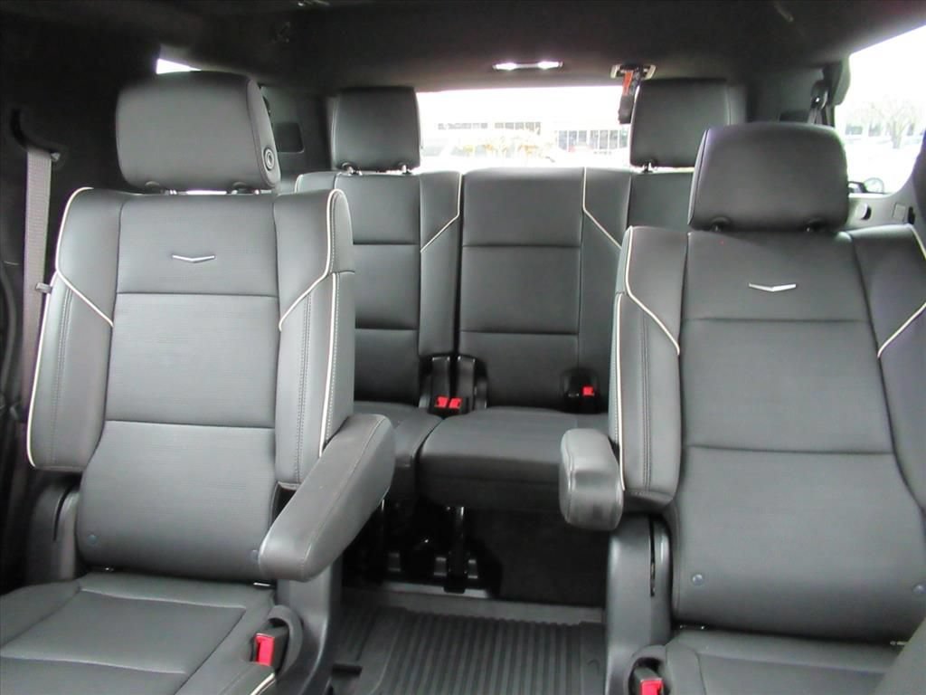 2025 Cadillac Escalade Premium Luxury - Photo 18
