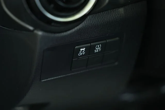 Used 2016 Sapphire Scion Base image 17