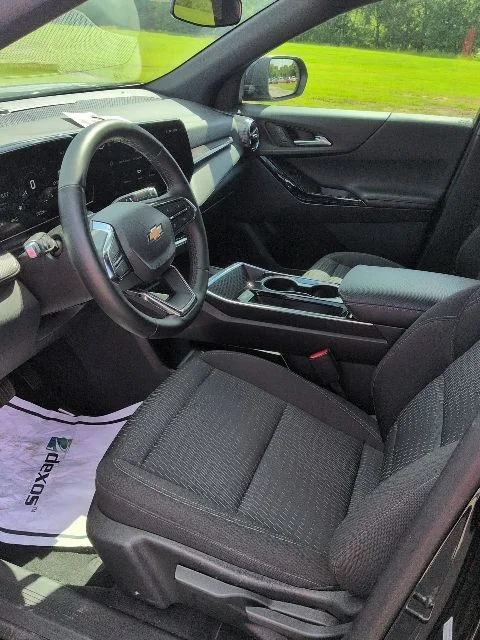 Used 2025 Black Chevrolet LT image 6