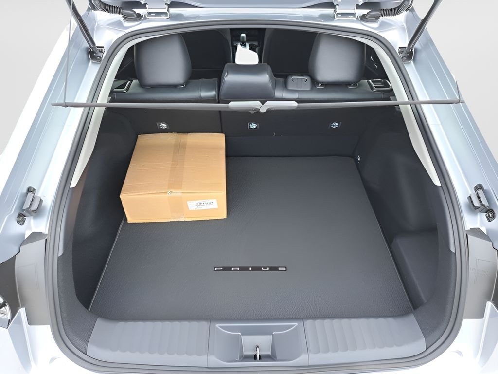 2026 Toyota Prius Plug-in Hybrid XSE - Photo 5
