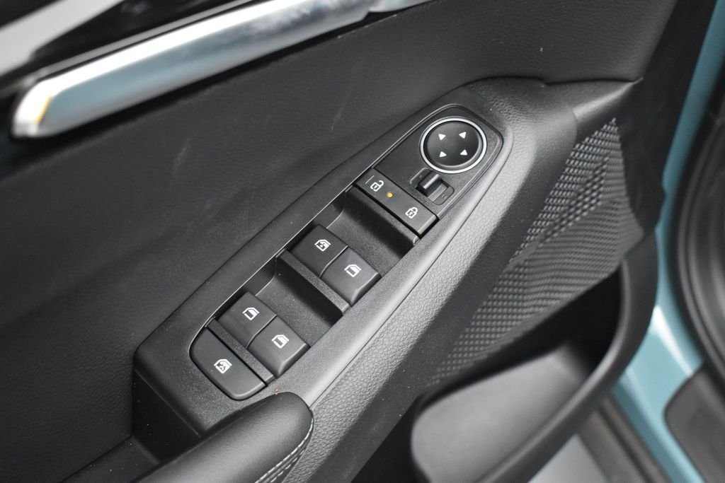 New 2026 Pluton Blue / Black Roof Kia S image 6