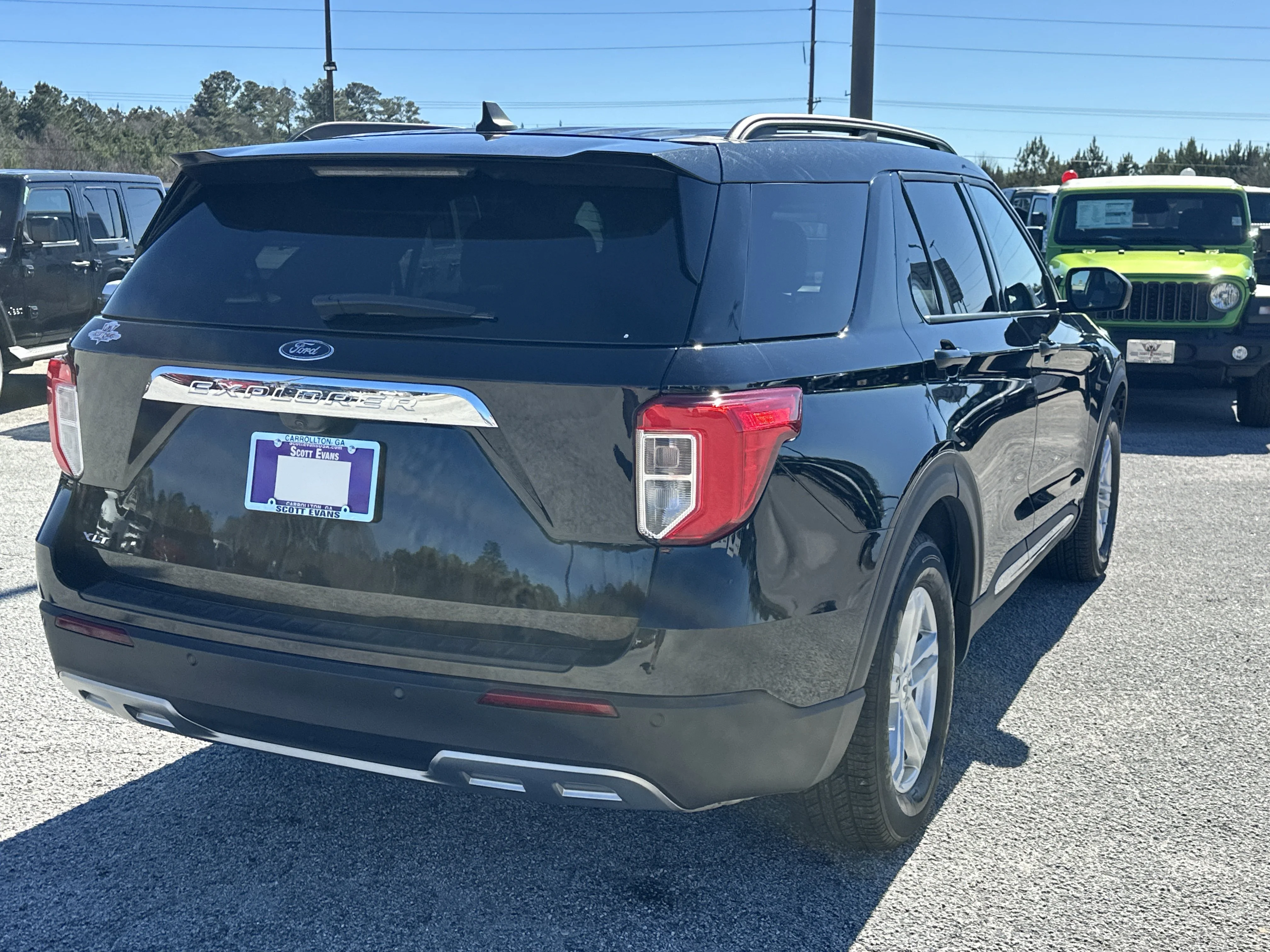 2023 Ford Explorer XLT - Photo 8