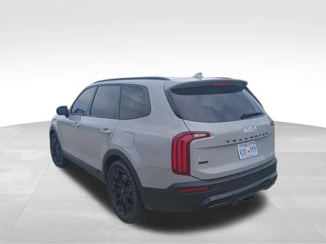 Used 2022 Gray Kia SX image 2