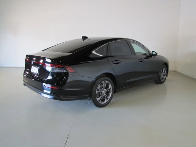 Certified Used 2024 Crystal Black Pearl Honda EX image 25