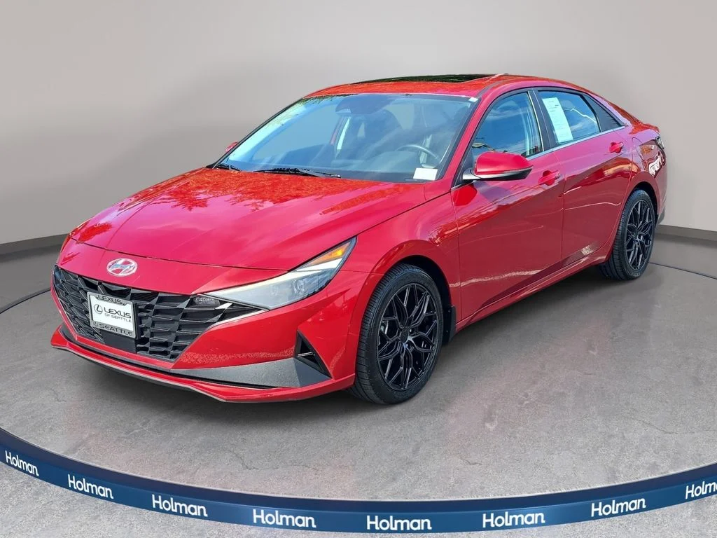 Used 2022 Red Hyundai Limited image 1