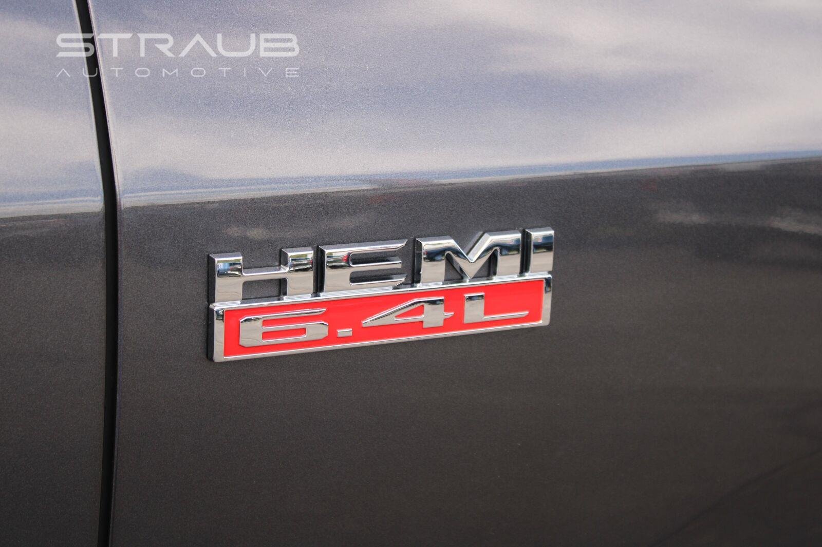 Used 2021 Granite Crystal Metallic Clearcoat Ram Tradesman image 12